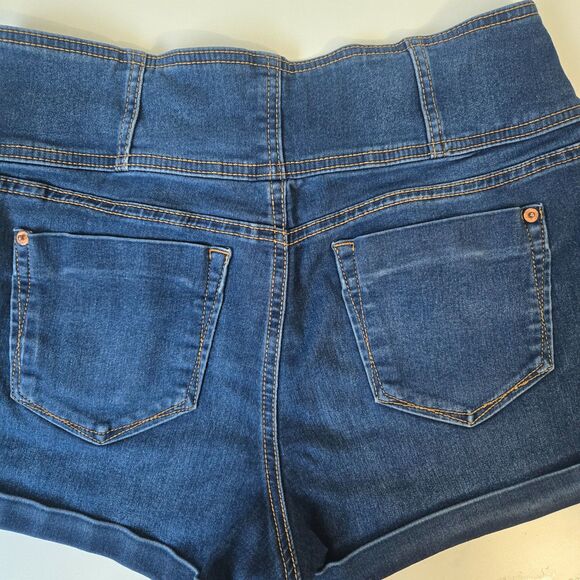 No Boundaries High-Rise Denim Shorts Size 15 | Triple Button | Cuffed Hem - Picture 5 of 14